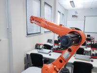 Programowanie robotów przemysłowych KUKA – kurs