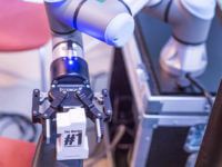 Warsztaty EMT TOUR: Seminar in the Box: Coboty Universal Robots - przyszłość automatyzacji i robotyzacji produkcji